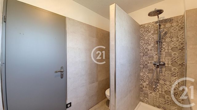 maison à louer - 4 pièces - 107.14 m2 - ST MARTIN DE CRAU - 13 - PROVENCE-ALPES-COTE-D-AZUR - Century 21 Horizons