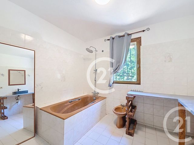 Afficher la photo en grand maison à vendre - 6 pièces - 134.1 m2 - MAS THIBERT - 13 - PROVENCE-ALPES-COTE-D-AZUR - Century 21 Horizons