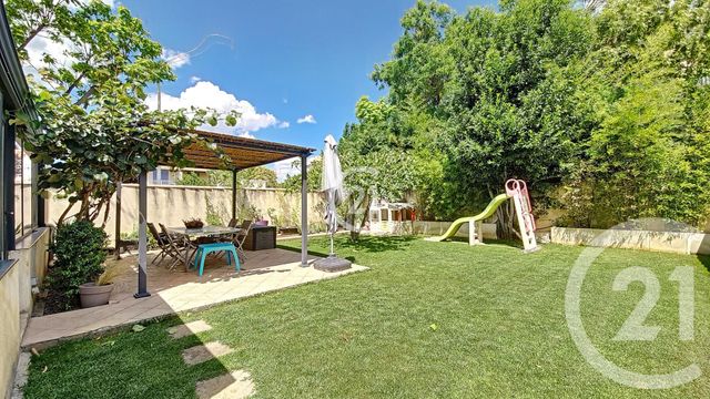 Afficher la photo en grand maison à vendre - 4 pièces - 132.82 m2 - ST MARTIN DE CRAU - 13 - PROVENCE-ALPES-COTE-D-AZUR - Century 21 Horizons