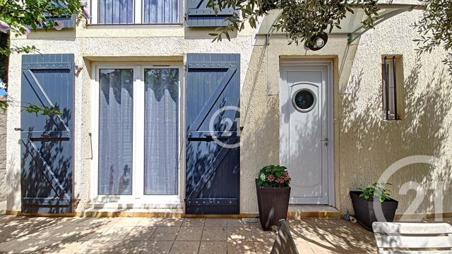 Afficher la photo en grand maison à vendre - 4 pièces - 132.82 m2 - ST MARTIN DE CRAU - 13 - PROVENCE-ALPES-COTE-D-AZUR - Century 21 Horizons