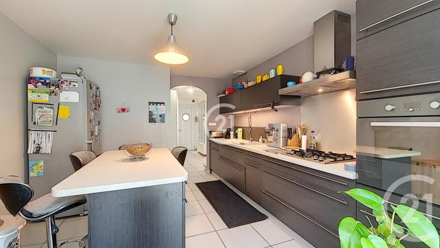 Afficher la photo en grand maison à vendre - 4 pièces - 132.82 m2 - ST MARTIN DE CRAU - 13 - PROVENCE-ALPES-COTE-D-AZUR - Century 21 Horizons