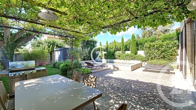 Afficher la photo en grand maison à vendre - 5 pièces - 194.0 m2 - MAUSSANE LES ALPILLES - 13 - PROVENCE-ALPES-COTE-D-AZUR - Century 21 Horizons