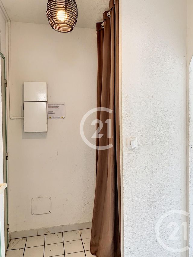 Afficher la photo en grand Appartement à vendre - 2 pièces - 34.42 m2 - NIMES - 30 - LANGUEDOC-ROUSSILLON - Century 21 Horizons