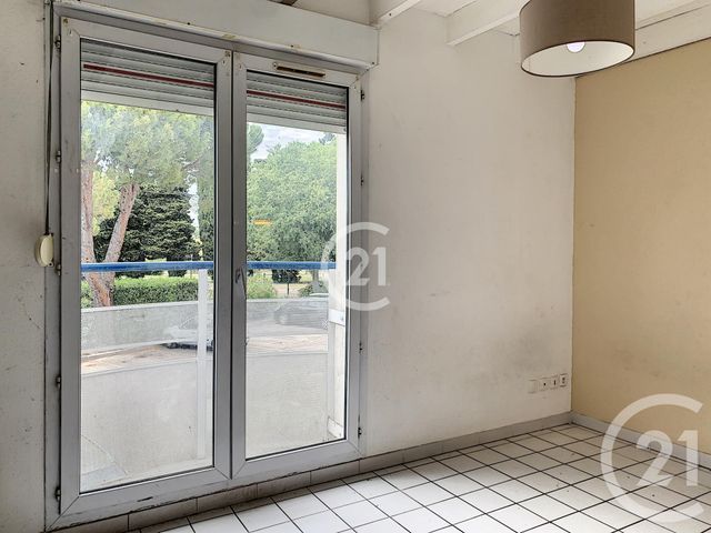 Afficher la photo en grand Appartement à vendre - 2 pièces - 34.42 m2 - NIMES - 30 - LANGUEDOC-ROUSSILLON - Century 21 Horizons