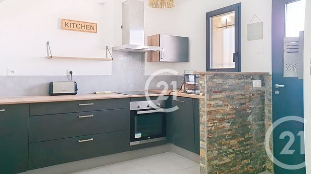 Appartement à louer - 3 pièces - 53.0 m2 - ST MARTIN DE CRAU - 13 - PROVENCE-ALPES-COTE-D-AZUR - Century 21 Horizons