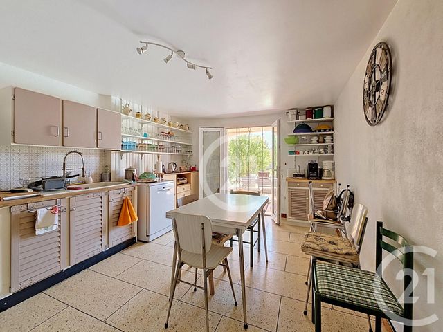 maison à vendre - 7 pièces - 165.39 m2 - AUREILLE - 13 - PROVENCE-ALPES-COTE-D-AZUR - Century 21 Horizons