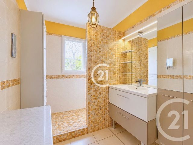 maison à vendre - 5 pièces - 172.59 m2 - ARLES - 13 - PROVENCE-ALPES-COTE-D-AZUR - Century 21 Horizons