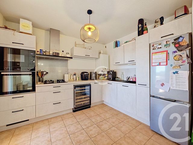 Appartement T3 à vendre - 3 pièces - 71.24 m2 - FOURQUES - 30 - LANGUEDOC-ROUSSILLON - Century 21 Horizons