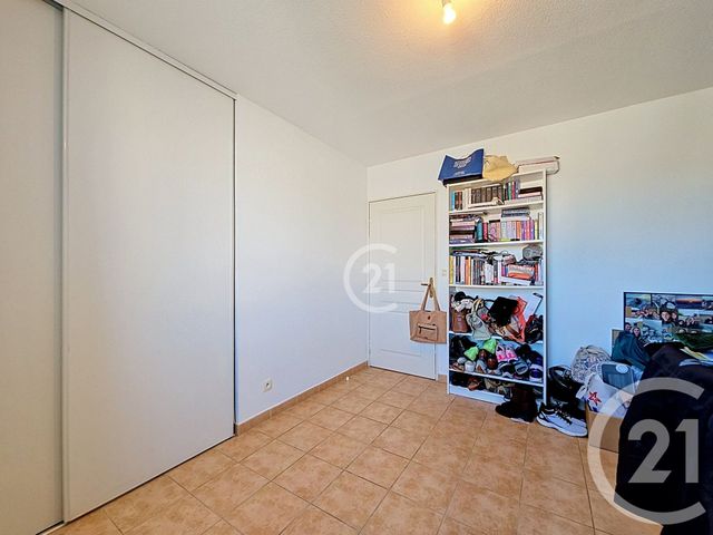 Appartement T3 à vendre - 3 pièces - 71.24 m2 - FOURQUES - 30 - LANGUEDOC-ROUSSILLON - Century 21 Horizons